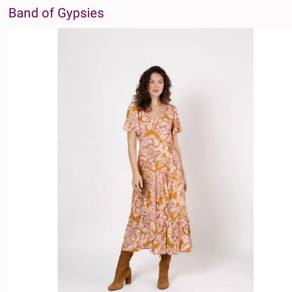 Band of Gypsies Dresses & Skirts - BAND OF GYPSIES-BAND OF FREE Heather Gold floral wrap floral maxi dress NWT XS